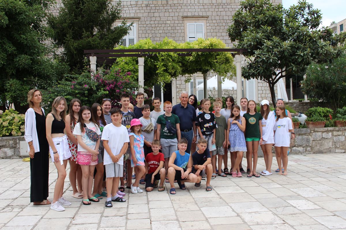 Župan Dobroslavić i pročelnica Marević pozdravili ukrajinsku djecu koja na poziv Županije borave u Dubrovniku - ŽUPANIJA DUBROVAČKO NERETVANSKA